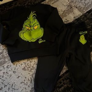 Grinch set & 2 sweatshirts 2t